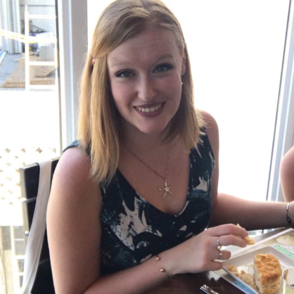 Meet your Posher, Alyssa